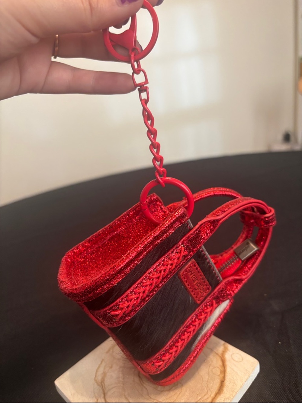 Wrangler Red and Black Mini Tote Keychain - Picture 3 of 3
